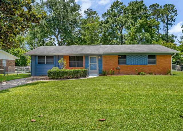 Property at 820 Essex Dr, Tallahassee, FL 32304, 3 beds, 1 bath