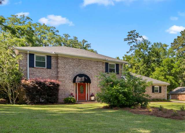 Property at 3162 Corrib Dr, Tallahassee, FL 32309, 4 beds, 2.5 baths