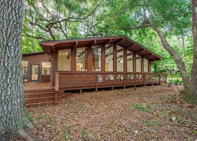Property at 3504 Whirlaway Trl, Tallahassee, FL 32309, 3 beds, 2 baths