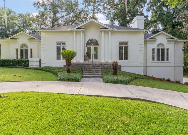 Property at 2825 Asbury Hill Dr, Tallahassee, FL 32312, 4 beds, 4.5 baths