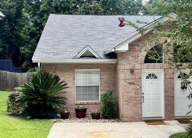 Property at 2924 Cross Creek Ct, Tallahassee, FL 32301, 3 beds, 2 baths