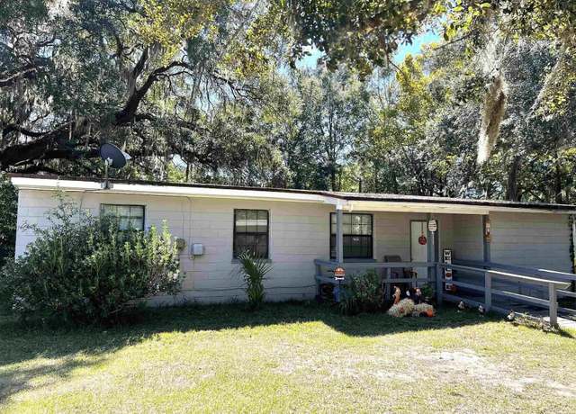 Property at 611 W Veterans Dr, Perry, FL 32347, 4 beds, 2 baths