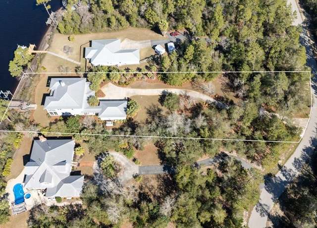 Property at 911 Sunset, Carrabelle, FL 32322, 5 beds, 4 baths
