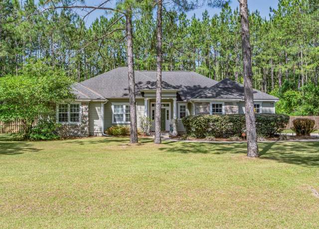 Property at 43 Ponderosa Dr, Crawfordville, FL 32327, 4 beds, 3.5 baths