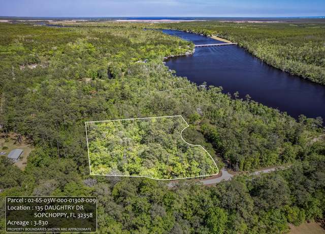 Property at 135 Daughtry Dr, Sopchoppy, FL 32358