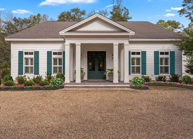 Property at 134 Meadow Wood Ct, Tallahassee, FL 32312, 5 beds, 4.5 baths