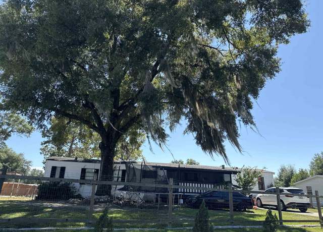 Property at 7213 Stable Run Dr, Tallahassee, FL 32310, 3 beds, 2 baths