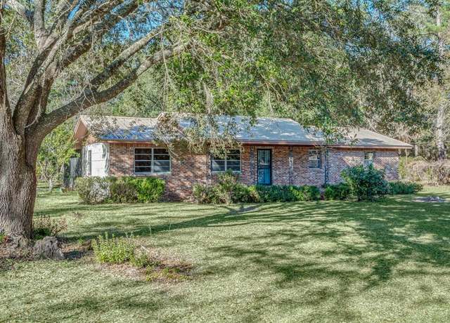 Property at 5960 Fox Rd, Tallahassee, FL 32305, 3 beds, 2 baths