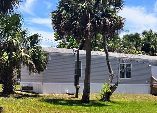 Property at 468 Ling St, Port St Joe, FL 32456, 3 beds, 2 baths