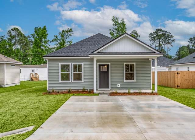 Property at 28 Yuma St, Crawfordville, FL 32327, 3 beds, 2 baths