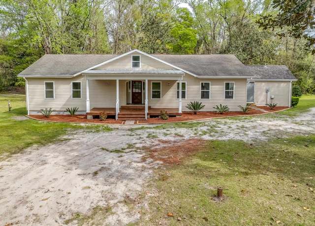 Property at 1028 Dr. Mlk Jr Memorial, Crawfordville, FL 32327, 5 beds, 3 baths
