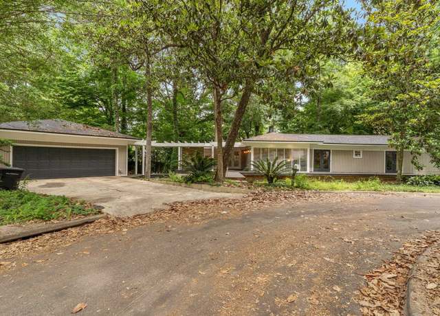 Property at 2414 Glenshire Ln, Tallahassee, FL 32308, 3 beds, 2 baths