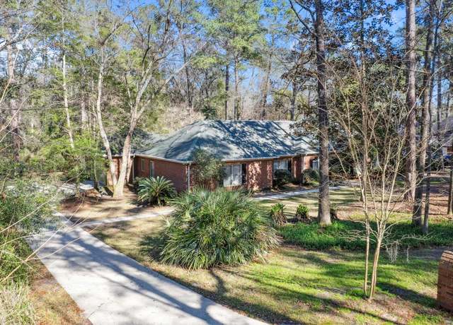 Property at 4847 Highgrove Rd, Tallahassee, FL 32309, 4 beds, 8 baths
