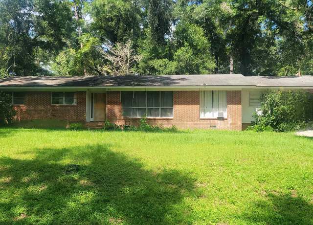 Property at 922 Creek Rd, Tallahassee, FL 32301, 3 beds, 2 baths