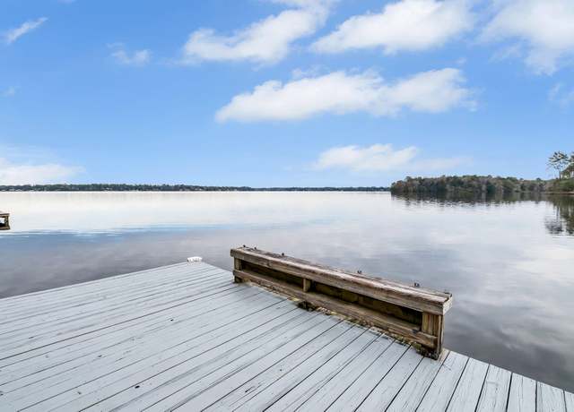 Property at 3830 Edgewater Dr, Tallahassee, FL 32310, 5 beds, 3.5 baths