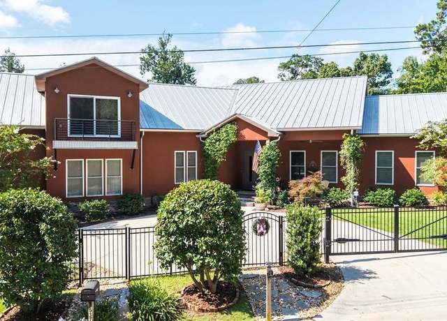 Property at 537 Williams St, Tallahassee, FL 32303, 4 beds, 4 baths