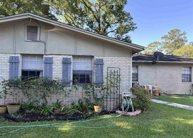 Property at 2402 Clemons Rd Unit A, Tallahassee, FL 32303, 5 beds, 2 baths