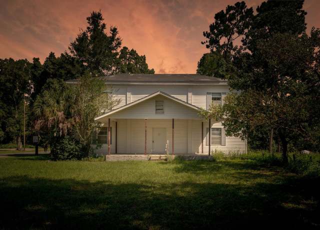 Property at 75 Yellow Jacket Ave, Sopchoppy, FL 32358, 0.5 baths