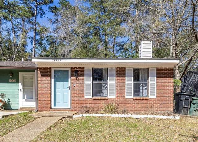 Property at 2214 Victory Garden Ln, Tallahassee, FL 32301, 2 beds, 1.5 baths