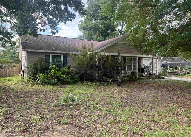 Property at 14 Sioux Trl, Crawfordville, FL 32327, 3 beds, 2 baths