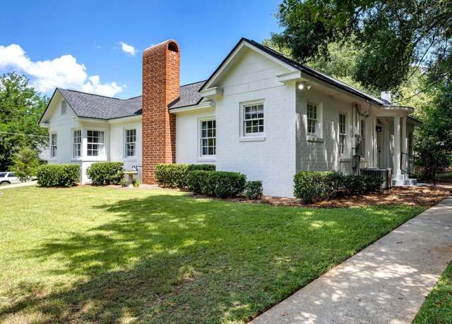 Property at 705 N 11th St, Quincy, FL 32351, 3 beds, 2 baths