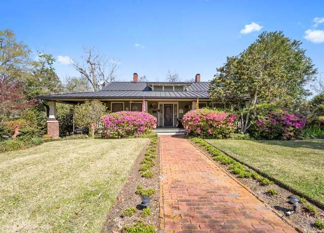 Property at 480 W Washington St, Monticello, FL 32344, 3 beds, 2 baths