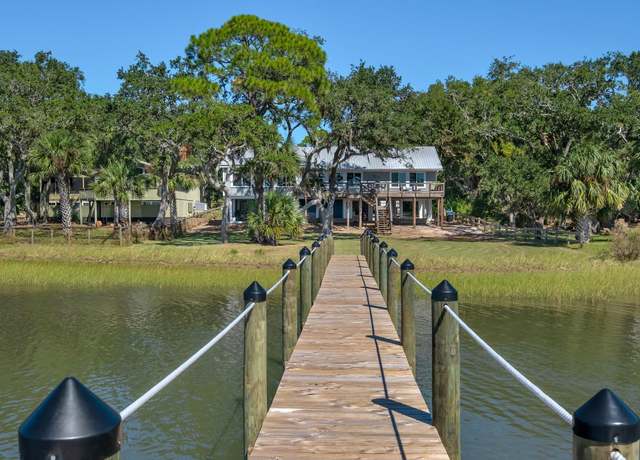 Property at 680 Alligator Dr, Alligator Point, FL 32346, 3 beds, 3 baths