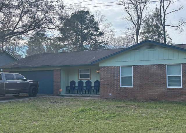 Property at 1566 Goodwood Dr, Tallahassee, FL 32308, 3 beds, 2 baths