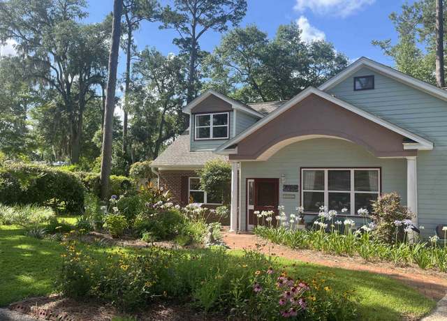 Property at 1003 Maple Dr, Tallahassee, FL 32301, 5 beds, 3 baths