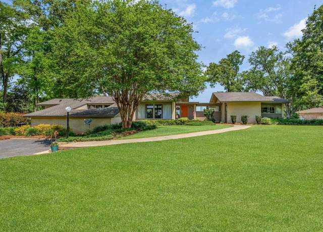 Property at 3806 Longford Dr, Tallahassee, FL 32309, 3 beds, 2.5 baths