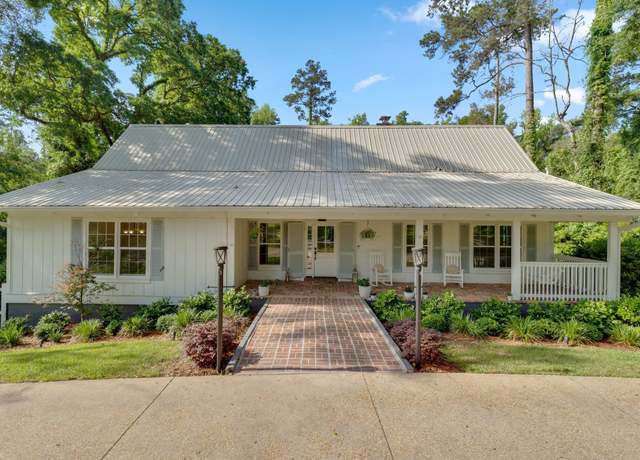 Property at 2241 Armistead Rd, Tallahassee, FL 32308, 5 beds, 3 baths