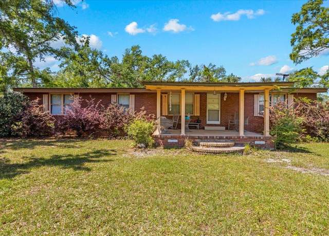 Property at 4683 Woods Creek Rd, Perry, FL 32347, 3 beds, 2 baths