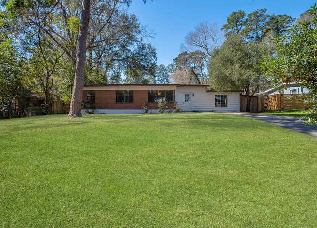Property at 1110 Buckingham Dr, Tallahassee, FL 32308, 4 beds, 2 baths