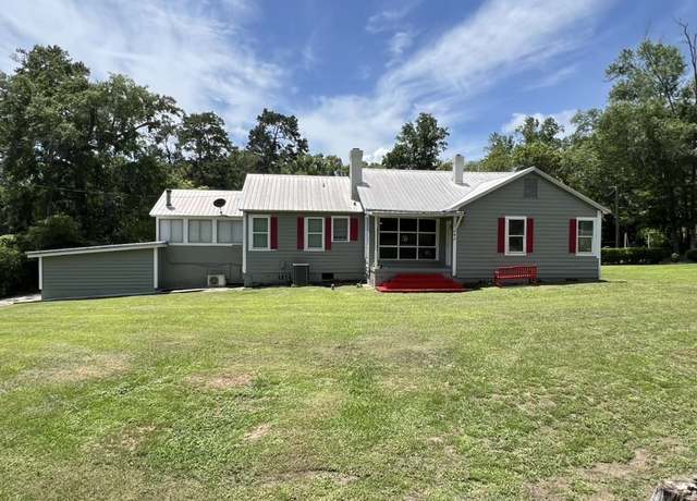 Property at 343 E King St, Quincy, FL 32351, 5 beds, 4 baths