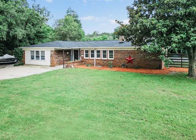 Property at 2025 Shadey Oaks Dr, Tallahassee, FL 32303, 4 beds, 3 baths