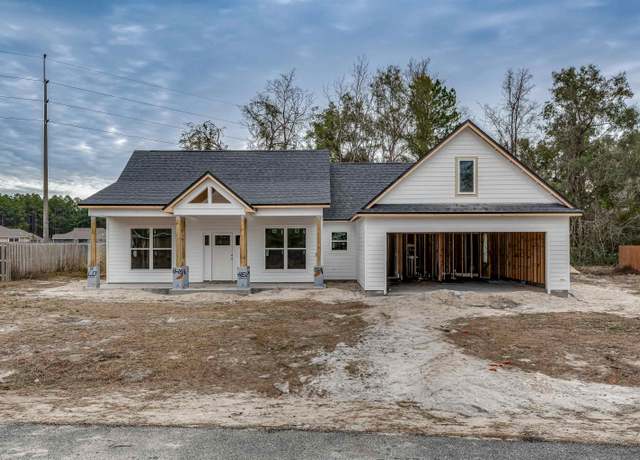 Property at 224 Linzy Store Rd, Crawfordville, FL, 3 beds, 2.5 baths