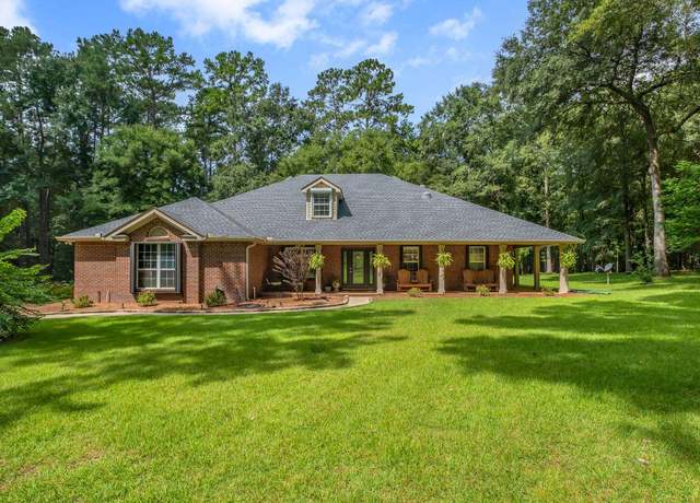Property at 7433 Creekridge Cir, Tallahassee, FL 32309, 4 beds, 2 baths