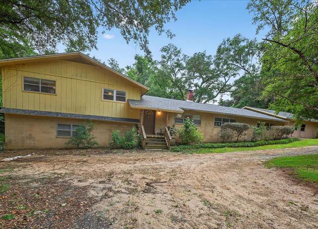 Property at 3334 Ajax Ln, Tallahassee, FL 32312, 5 beds, 2.5 baths