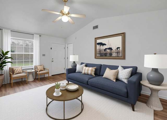 Property at 4027 Catawba St Unit B, Tallahassee, FL 32303, 2 beds, 2 baths