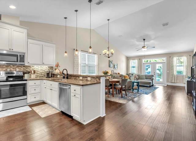 Property at 4021 Old Plantation Loop, Tallahassee, FL 32311, 3 beds, 2 baths