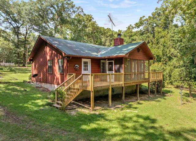 Property at 565 Gould Rd, Quincy, FL 32351, 2 beds, 2 baths