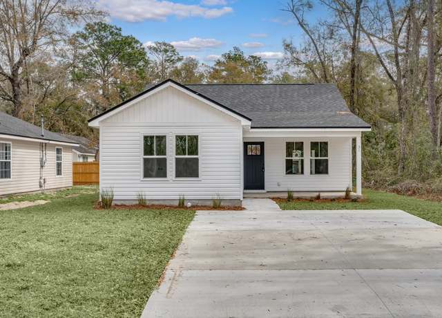 Property at 17 Broken Bow Trl, Crawfordville, FL 32327, 3 beds, 2 baths