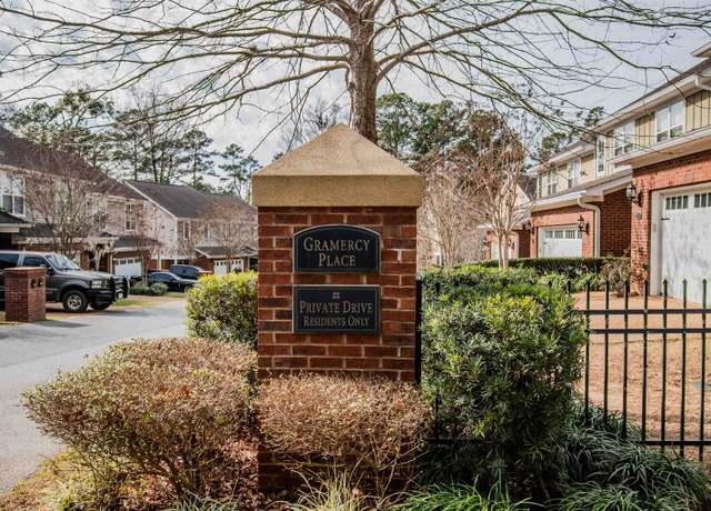 Property at 3242 Gramercy Pl, Tallahassee, FL 32308, 3 beds, 2.5 baths