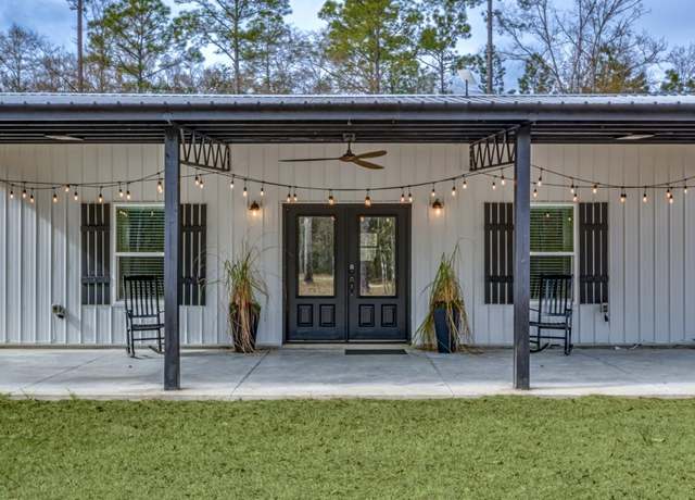 Property at 154 Panton Leslie Ln, Crawfordville, FL 32327, 3 beds, 2.5 baths