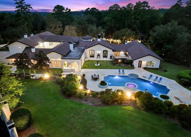 Property at 2000 Dogwood Hl, Tallahassee, FL 32308, 6 beds, 6.5 baths