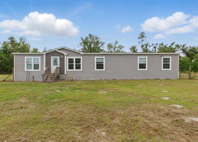 Property at 2469 Golf Course Rd, Perry, FL 32348, 5 beds, 3 baths