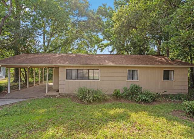 Property at 810 S Lipona Rd, Tallahassee, FL 32304, 3 beds, 1 bath