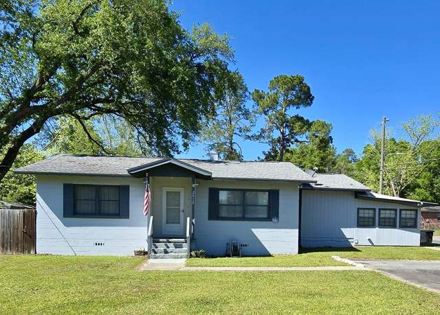 Property at 2612 W Tharpe St, Tallahassee, FL 32303, 3 beds, 2 baths