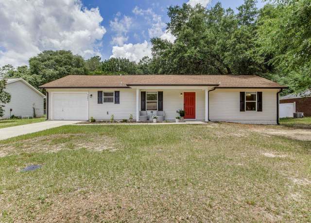 Property at 7201 Bogey Ln, Other Florida, FL 32570, 3 beds, 2 baths