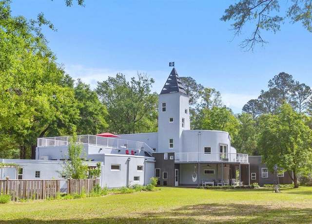 Property at 193 Nautilus Dr, Monticello, FL 32344, 4 beds, 5 baths